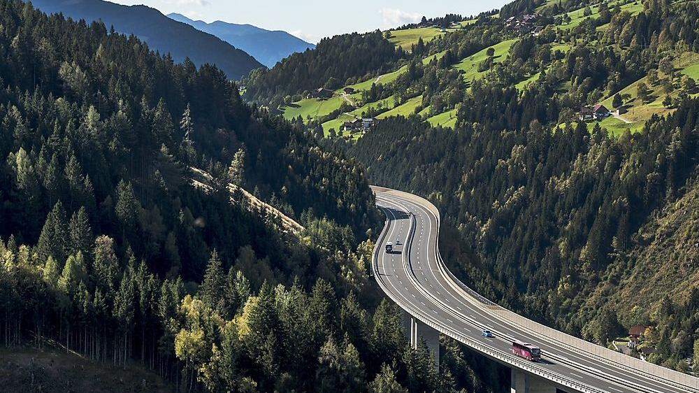 Seit September werden fünf Autobahntunnel auf der Tauern Autobahn (A 10) bis 2025 saniert.