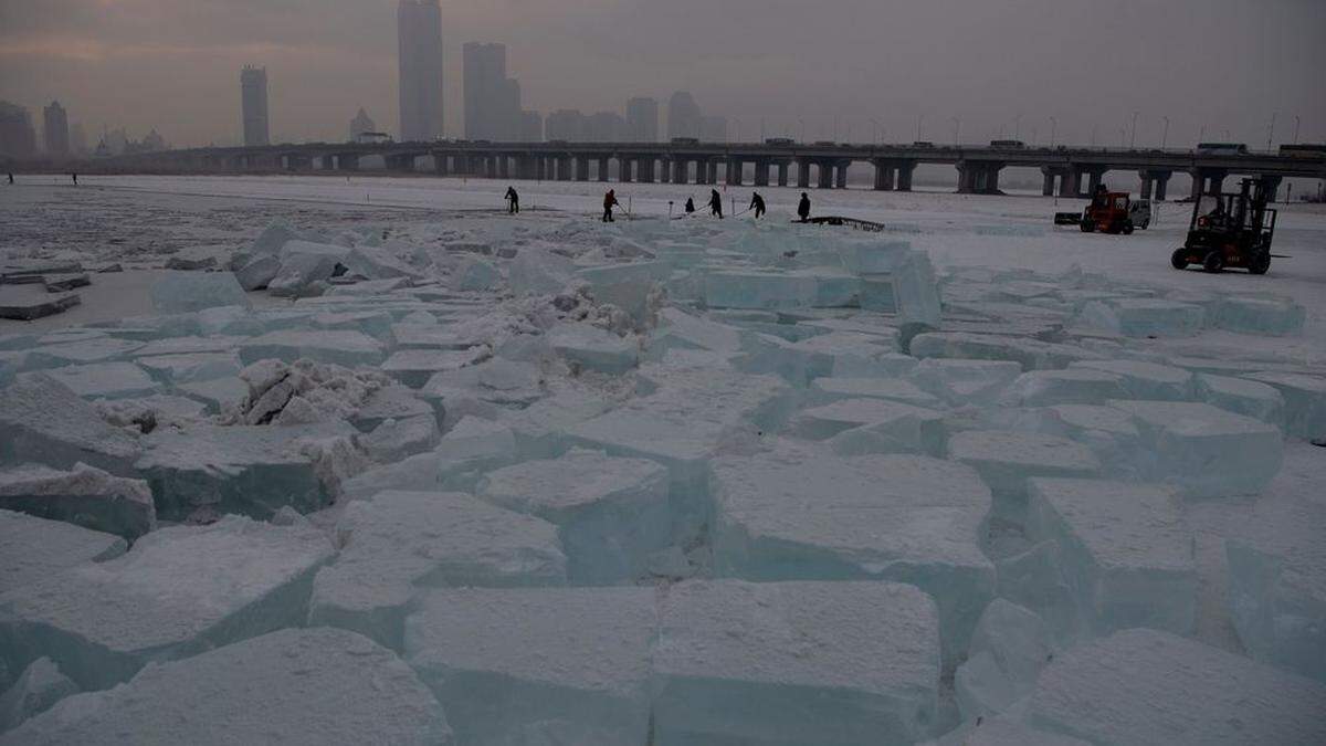 Der gefrorene Songhua in Harbin