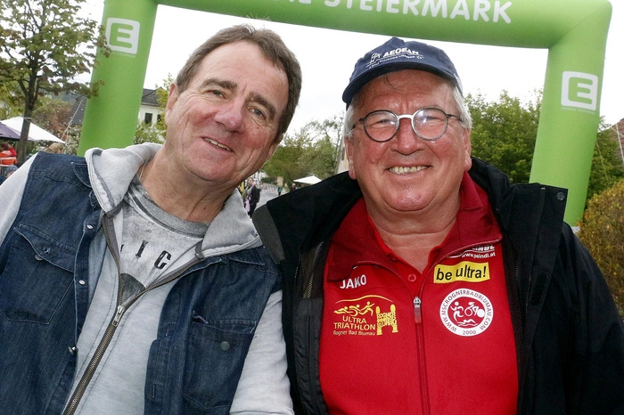 freuten sich Obmann Hans Rauer vom MSC Rogner Bad Blumau...