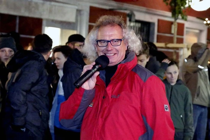 Tourismusvorsitzender Josi Thaller stellte alle Brauchtumsgruppen einzeln vor...