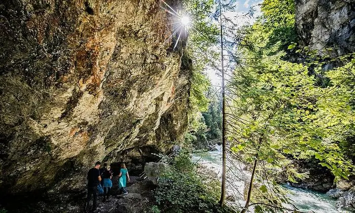 Der Weg durch die Schlucht ist ganzjährig frei zugänglich