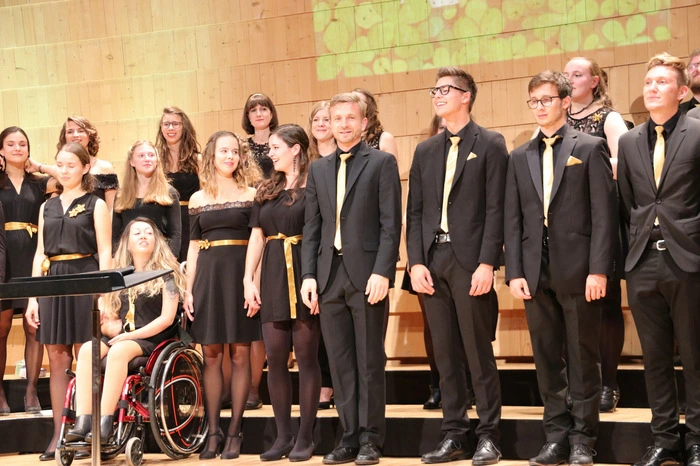 Den Chor leiteten Bernhard Wolfsgruber, Doris Aichholzer und Florian Pirolt.
