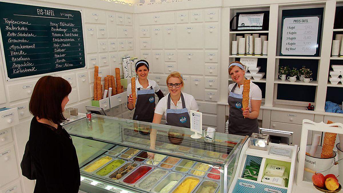 Schräge Sorten, freundliche Bedienung: Verena Haunold, Katrin Kammer und Nora Waldmann (von links)