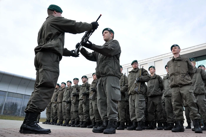 Die Soldaten dieses Einrückungstermines werden speziell für die herausfordernden Aufgaben des sicherheitspolizeilichen Assistenzeinsatzes an der Staatsgrenze ausgebildet