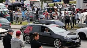 Velden befindet sich an diesem 