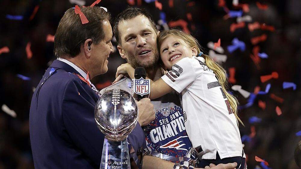 Tom Brady jubelt mit seiner Tochter über seinen sechsten Super-Bowl-Titel