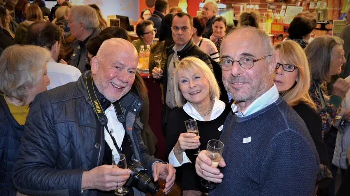 Großer Andrang herrschte bei der Kinocharity des Soroptimist Club Leibnitz und dem Dieselkino. 3000 Euro kamen für die gute Sache zusammen.