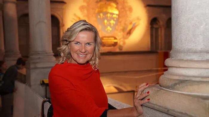 Hera Lind im Schloss Porcia, wo von 5. bis 8. Juli der "Internationale Chorwettbewerb" über die Bühne geht.