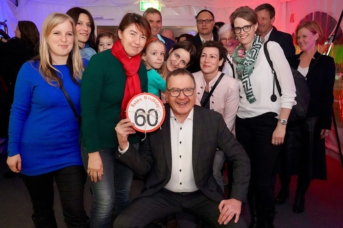 Die Hotelmitarbeiterinnen vom Kärntnerhof sind stolz auf ihren "jungen" Chef 