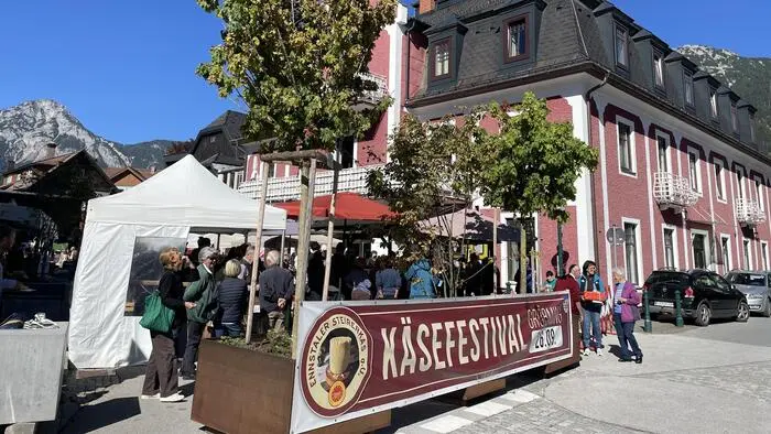 Der Zugang zum Festival, bei dem man mit mehr als 30 „Standln“ aufwarten konnte
