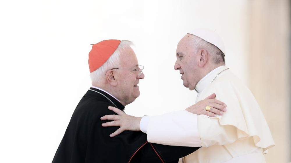 Bassetti mit Papst Franziskus 
