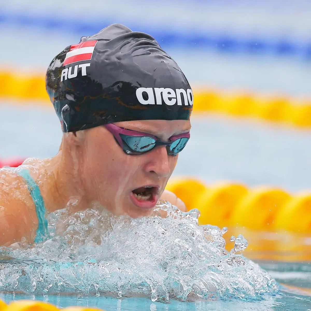 Laura lux sextape i have is in her late 20s and she is