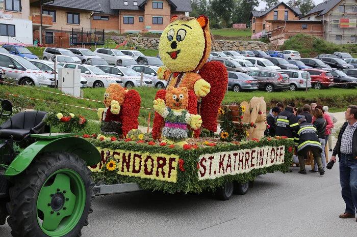 Zweiter wurde der Vogelbär mit Familie aus St. Kathrein/Offenegg.
