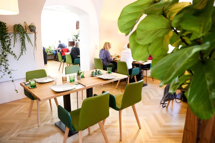Früher speiste man hier beim Schanzlwirt, nach einem Intermezzo als Café stand das Lokal zuletzt leer.