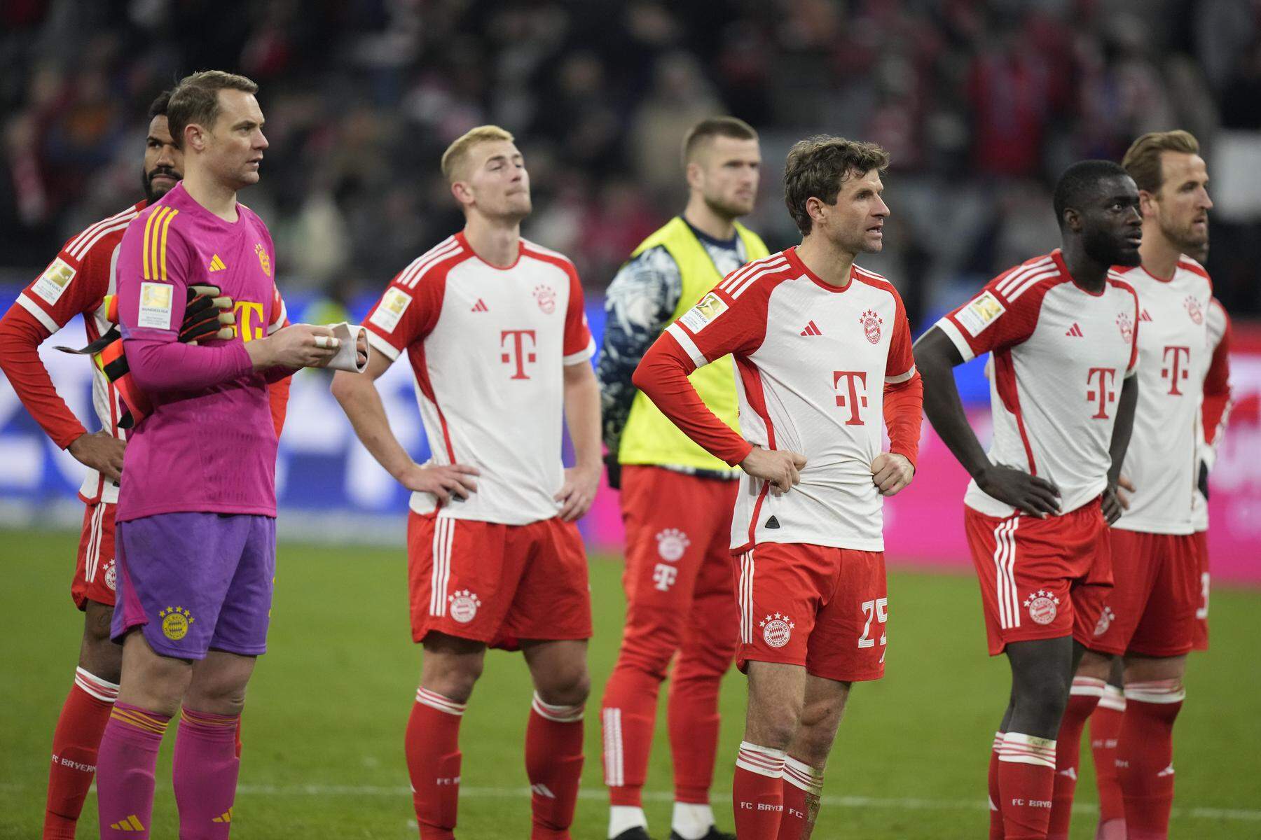 Deutsche Bundesliga | Bayern stolpern, Standing Ovations für Stefan Lainer