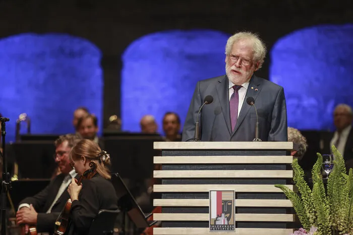 Als Festredner war Nobelpreisträger Anton Zeilinger geladen. In einer vielschichtigen Rede plädierte der Physiker unter anderem dafür, den Blick für die Ausbildung von Kindern und Jugendlichen zu schärfen.