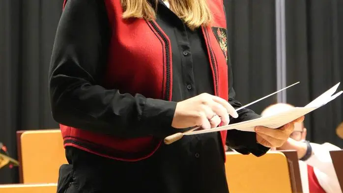 Die Blaskapelle Cechnovanka unter der Leitung von Saskia Feldbaumer-Zechner präsentierte böhmische Blasmusik vom Feinsten mit Kompositionen von Helmut und Adi Zechner in der Mehrzweckhalle Kobenz.