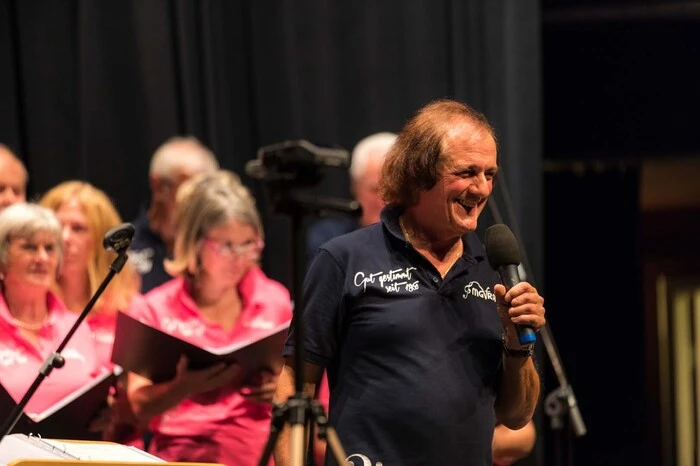 Die musikalische Leitung hatten Walter Bischof vom MGVfRAU und Karl „Charly“ Frewein von den New Voices inne.