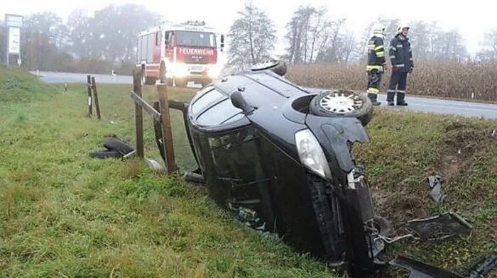 Unfall im Raum Mureck: Am Auto entstand erheblicher Sachschaden