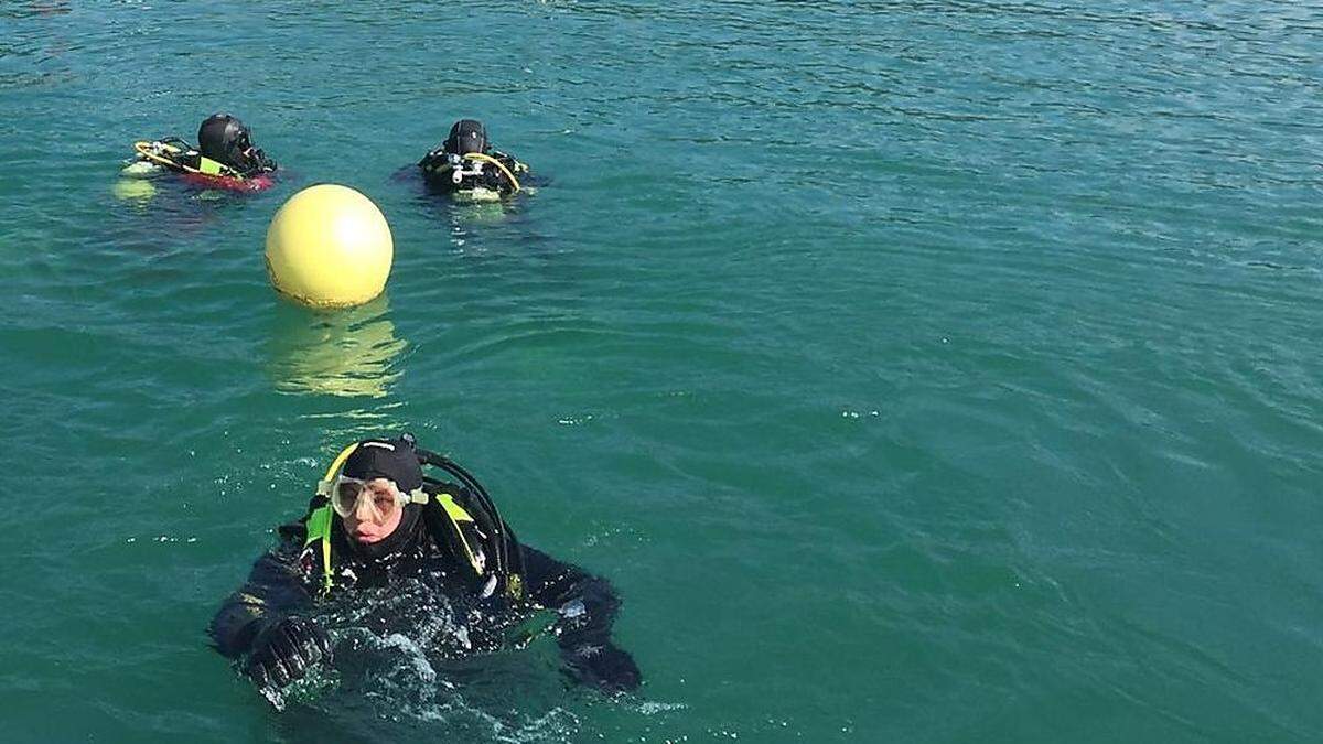 Suchaktion nach vermisstem Schwimmer - Symbolfoto