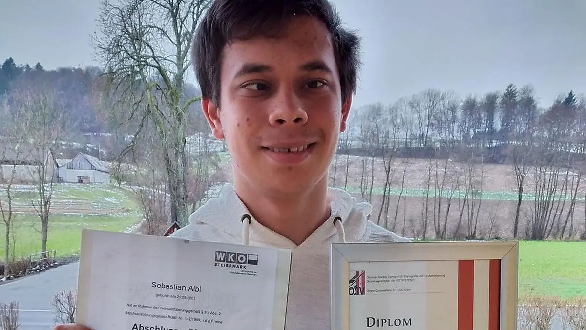 Zu Recht stolz auf seine abgeschlossene Ausbildung: Sebastian Albl