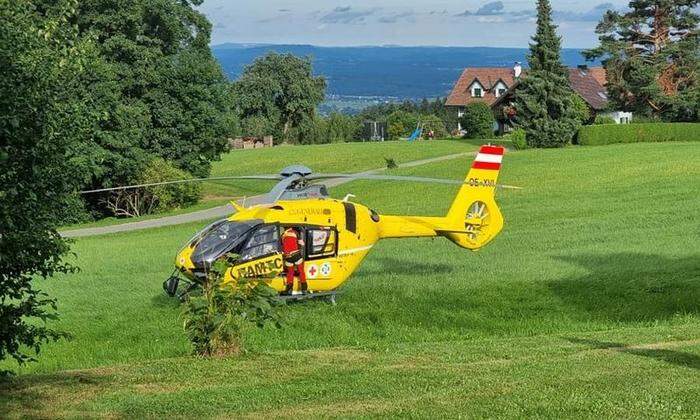 Die 60-Jährige wurde mit dem Notarzthubschrauber nach Graz geflogen