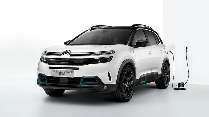 Der Citroen C5 Aircross geht als Plug-in-Hybrid an die Steckdose