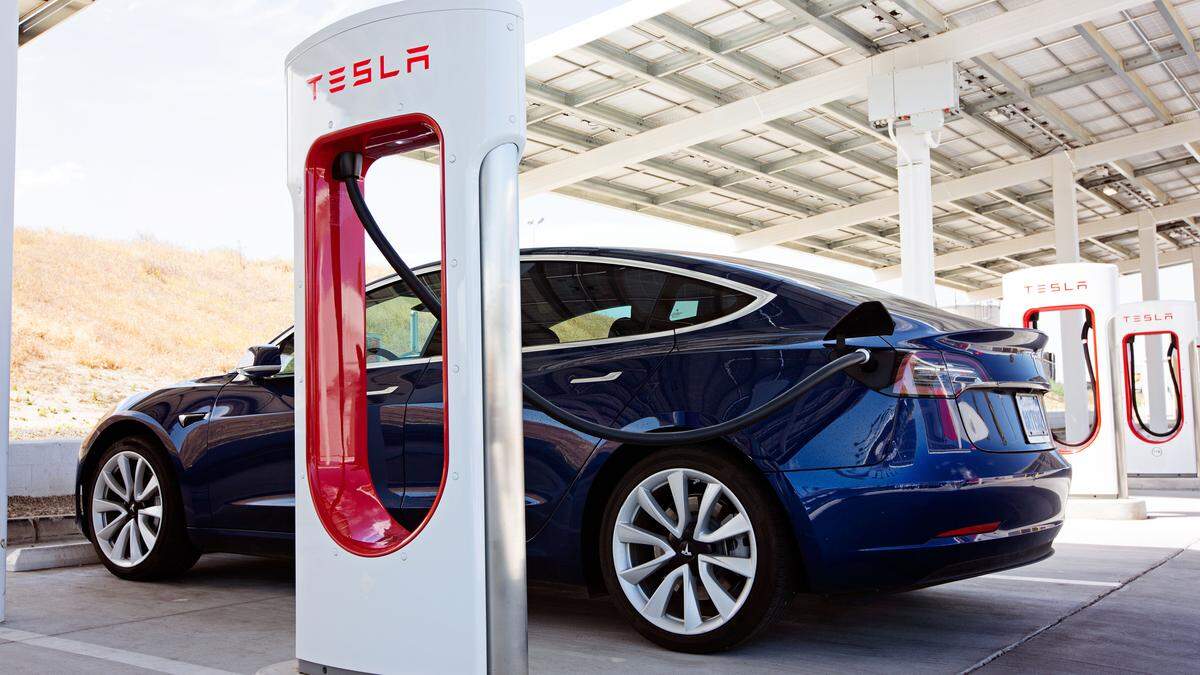 Tesla will heuer 1,8 Millionen Fahrzeuge produzieren