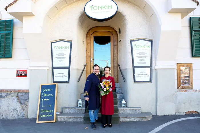 Rötzer ist bekannt als Gründer der Park's Cafés in Graz, Ivy Huong Ngyuen hat kulinarische Erfahrung in seinen Lokalen gesammelt.