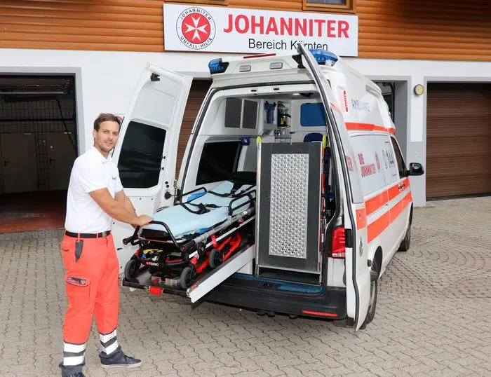 Derzeit leistet er bei den Johannitern zwei Dienste im Monat