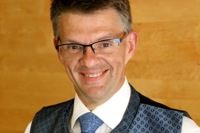 Durch das abwechslungsreiche Programm führte Markus Tschischej. 