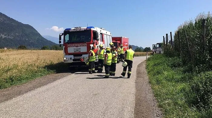 Auf dieser Nebenstraße kippte der Lkw um