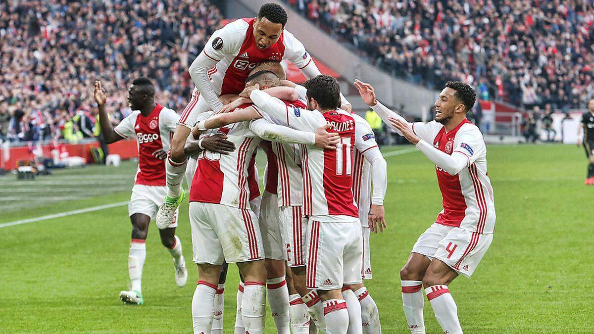 Ajax Amsterdam darf kräftig jubeln