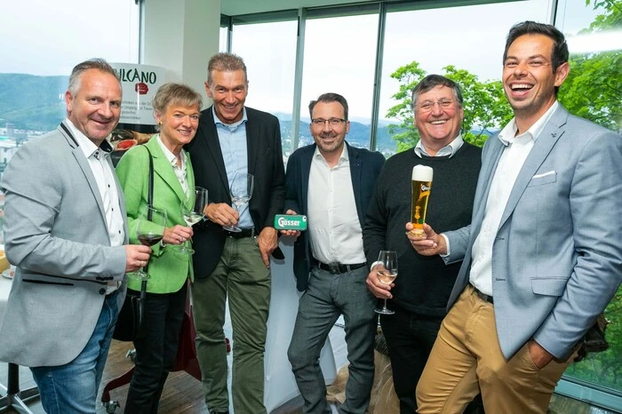 Christian Schweinzer, die Ex-Landhauskeller-Wirte Doris und Günther Huber, Martin Hofbauer, Haubenkoch Christian Übeleis, und Christian Triebl