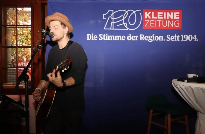 Sänger Ramon Miles unterhielt die Gäste