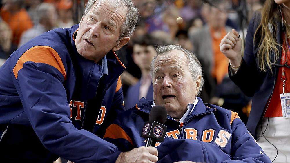 Vater und Sohn Bush, beide Republikaner und Ex-Präsidenten, üben scharfe Kritik an Trump