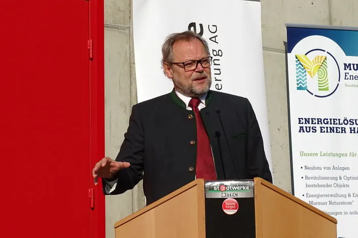 Eigentümer ist die Oberösterreichische Versicherung.