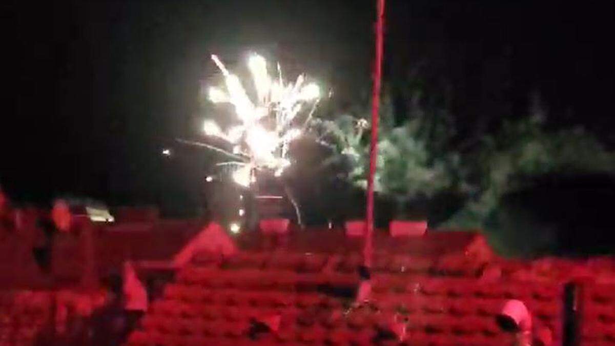 Feuerwerk über den Dächern von Graz