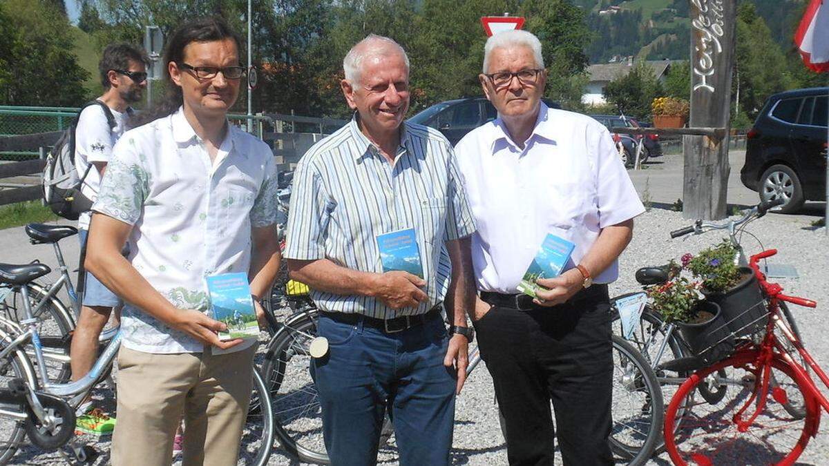 Martin Kofler (Schriftführer Verein Velatum), Oswald Stimpfl (Autor Kulturradführer), Richard Piock (ehrenamtlicher Geschäftsführer Innos GmbH)