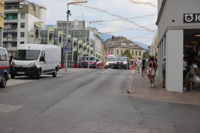 Das Großaufgebot der Einsatzkräfte irritierte