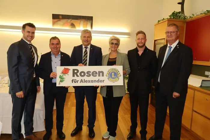... deren Reingewinn für die Unterstützung eines bedürftigen Kleinkindes verwendet wird.