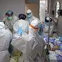 Die Zahlen der weltweit bestätigten Coronavirus-Infektionen steigen weiterhin rasant an 