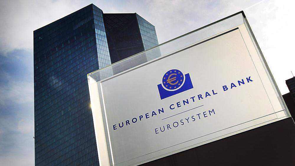 Die EZB prüft den Entzug der Banklinzenz der Anglo Austria Bank