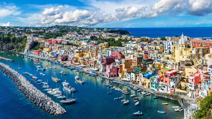 Procida ist ein einziges Farbenspiel