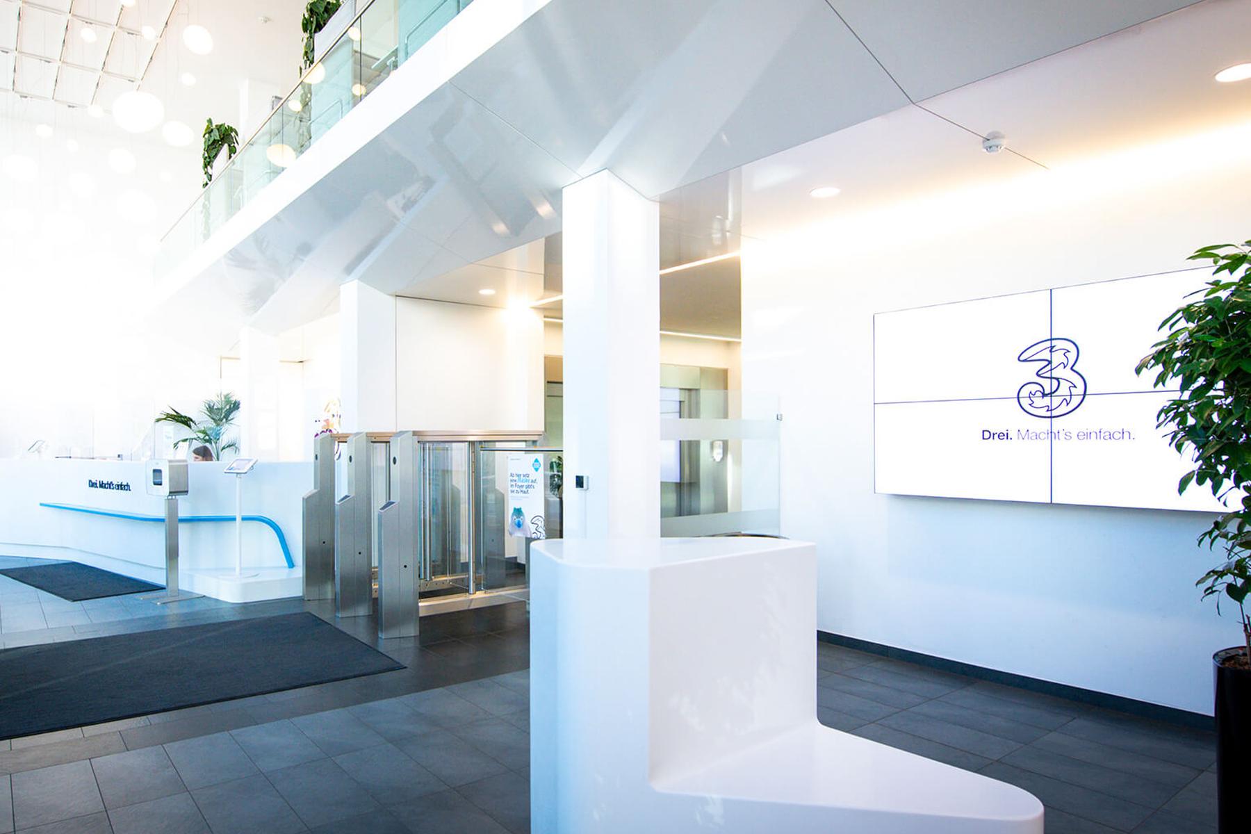 AMS-Frühwarnsystem aktiviert: Mobilfunker Drei meldete 90 Mitarbeiter beim AMS zur Kündigung an