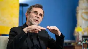 ABD0008_20251115 - WIEN - ÖSTERREICH: Der ernannte Wiener Erzbischof Josef Grünwidl am Donnerstag, 13. November 2025, während eines Interviews mit der APA - Austria Presse Agentur in Wien. - FOTO: APA/GEORG HOCHMUTH