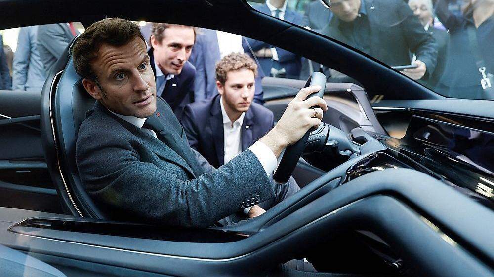Frankreichs Präsident Macron beim Pariser Autosalon