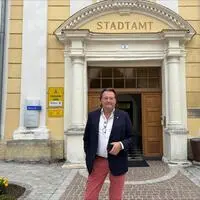 Franz Pirolt wird 65 und lädt deshalb die Gemeindebürger ins Stadtamt ein