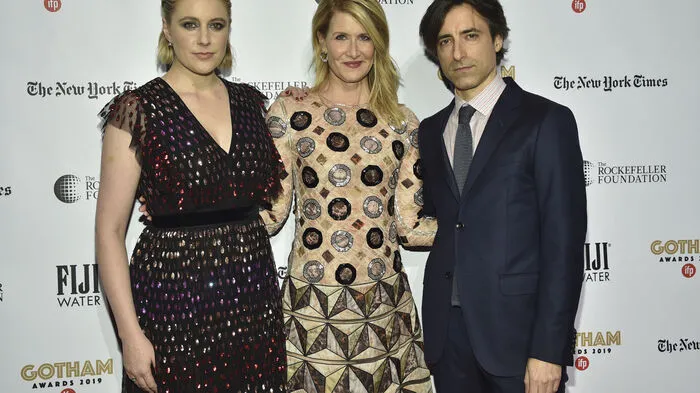 Als bester Film wurde "Marriage Story" ausgezeichnet. Mit dabei Laura Dern (Mitte) sowie Regisseur Noah Baumbach.