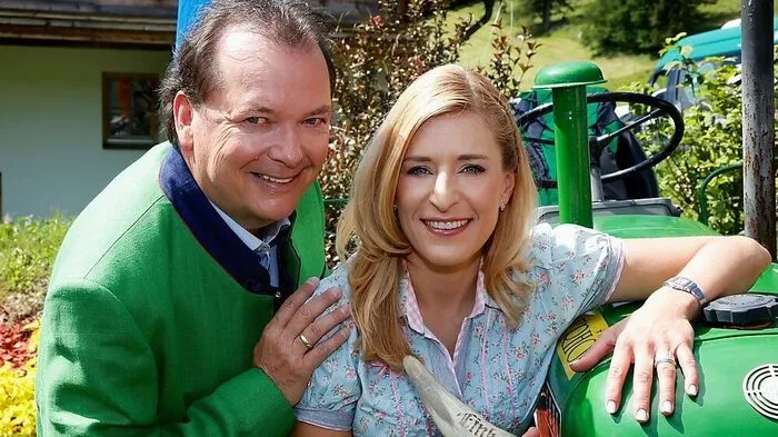 Stefanie Hertel, hier mit Arnulf Prasch, wehrt sich gegen fremdenfeindliche Fans